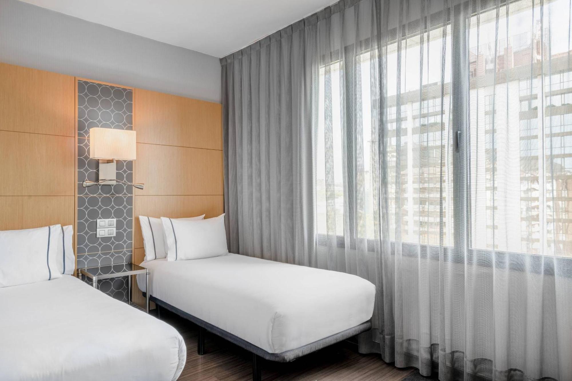 Ac Hotel Victoria Suites By Marriott Barcelona Exterior foto