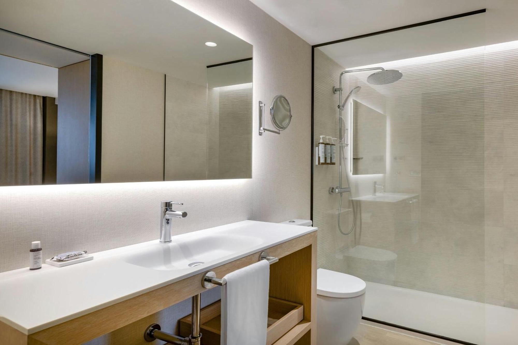 Ac Hotel Victoria Suites By Marriott Barcelona Exterior foto